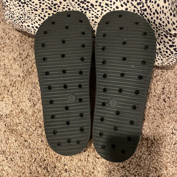 Black Slides - Picture 3 of 3